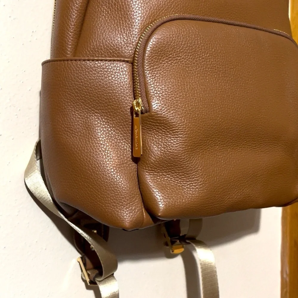 🆕🌺MICHAEL KORS Backpack🌺 - Picture 4 of 16